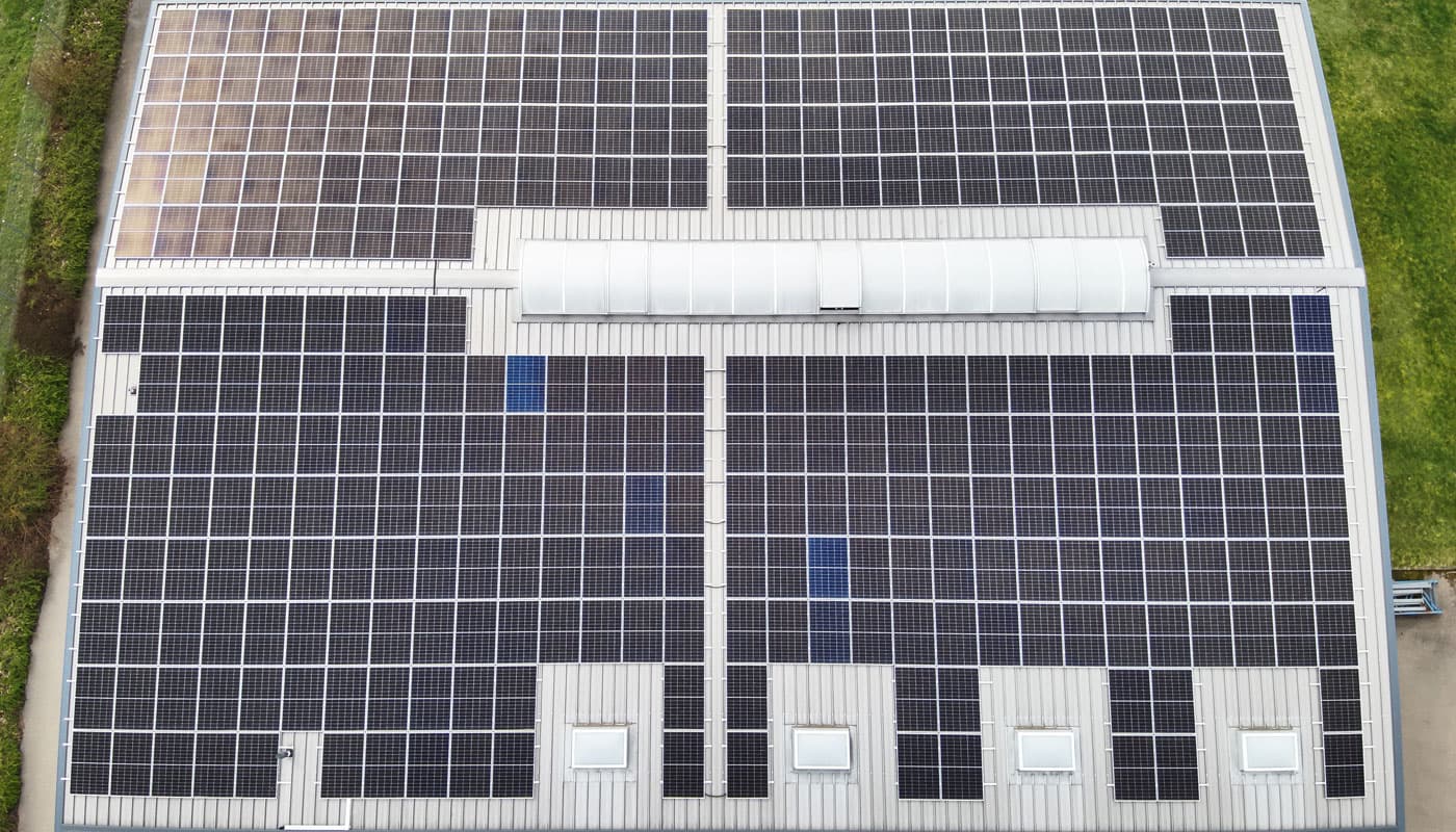 Firma Sudhoff mit PV-Anlage auf dem Dach