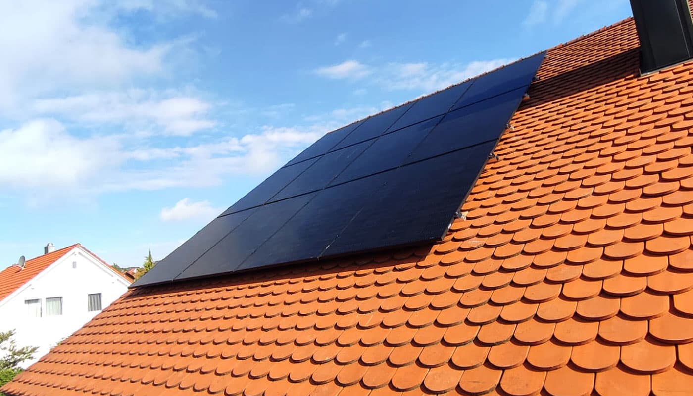 Photovoltaik Module auf einem Dach