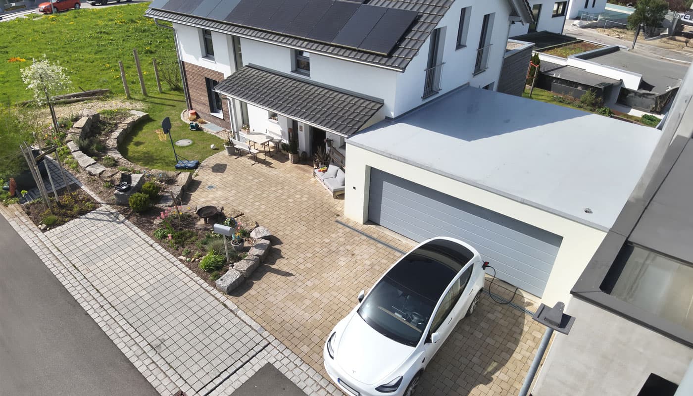 Ein Privatgrundstück mit PV-Anlage